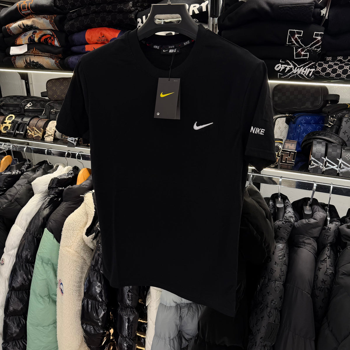T-SHIRT - NIKE