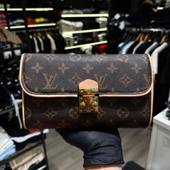 WOMEN BAGS - Louis Vuitton     Pochette Métis