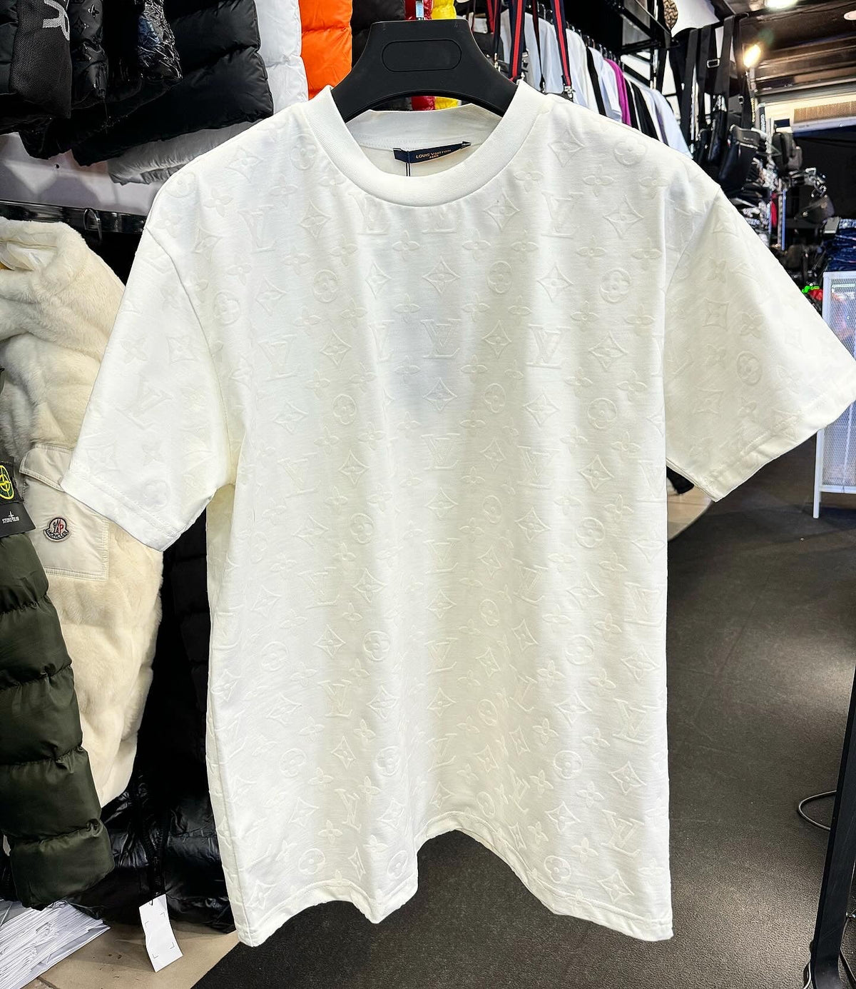LOUIS VUITTON - T-SHIRT
