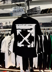 T-SHIRT - OFF WHITE