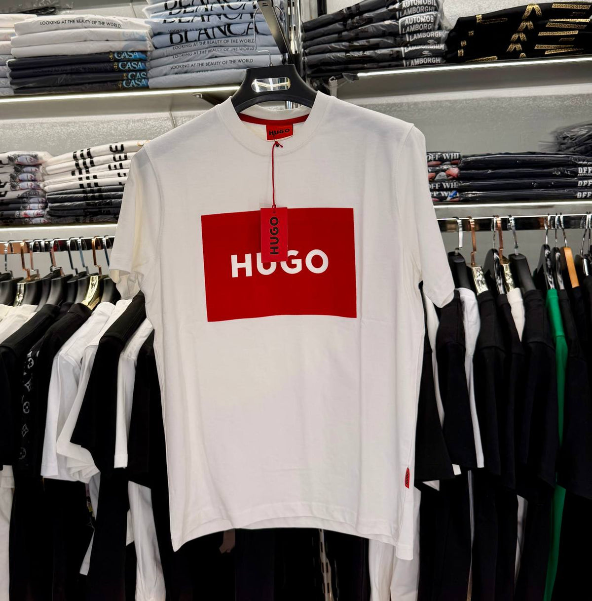 T-SHIRT - HUGO